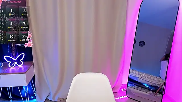 natur_ella's cam snapshot