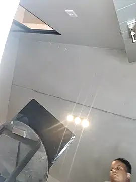 ChubbyTits28's cam snapshot