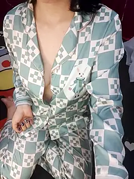 Alone_nothing's cam snapshot