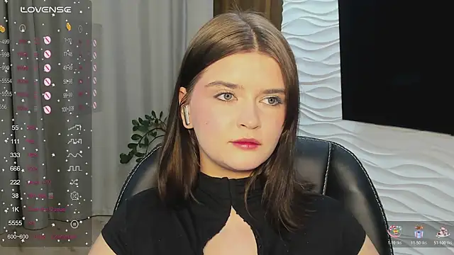 LanaTreades's cam snapshot