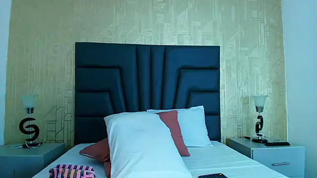 Isabella_Harley's cam snapshot