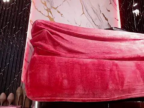 Moolly_Evanz's cam snapshot