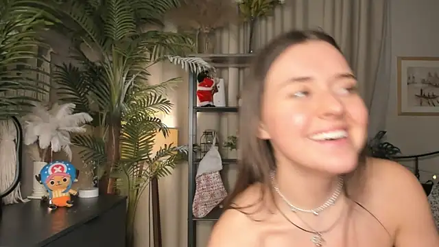 ThelmaJusto live sex cam