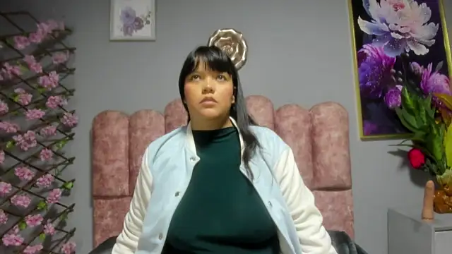 Auraexotic's cam snapshot