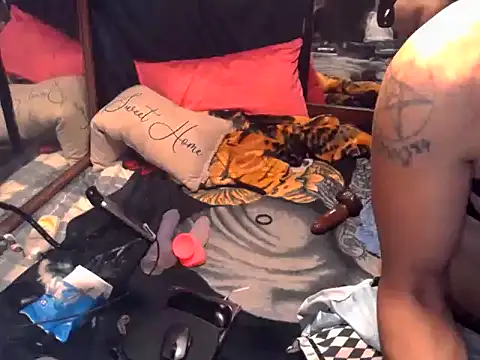 sissyvee live sex cam