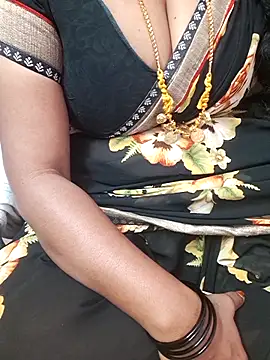 Tamil_Ammani's cam snapshot