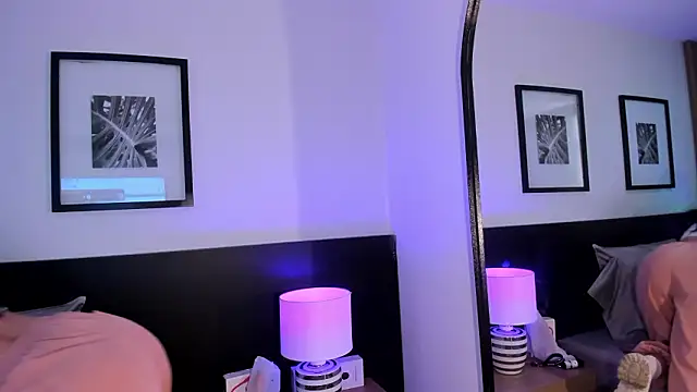 vi_anaya's cam snapshot