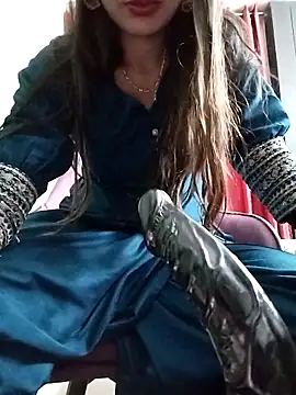 Noor_Darliing live sex cam