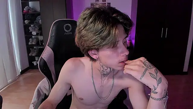 xIce_Boy live sex cam