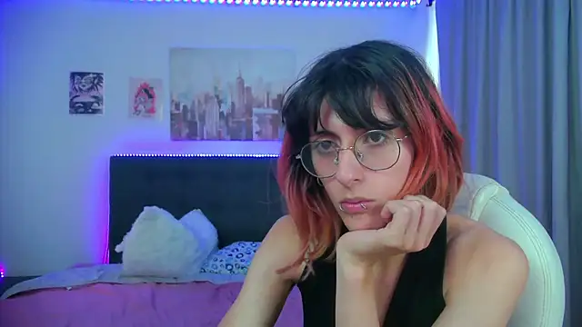 goth_minerva's cam snapshot