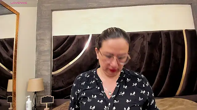 Lady_Lure's cam snapshot