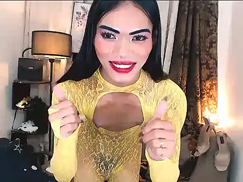 yoursexyasiantsxx's cam snapshot