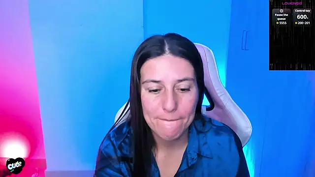 Saskyaa's cam snapshot