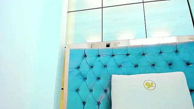 pocahontas_pow's cam snapshot