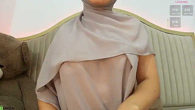 dalilasaadi_'s cam snapshot