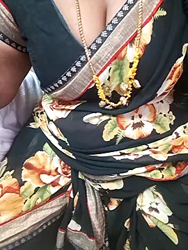 Tamil_Ammani's cam snapshot