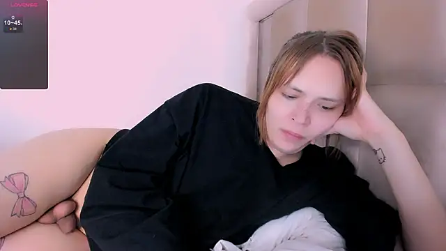 fem_to's cam snapshot