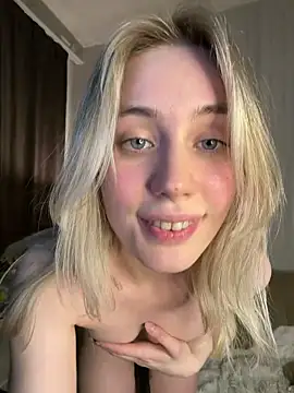 LovelyMiu's cam snapshot