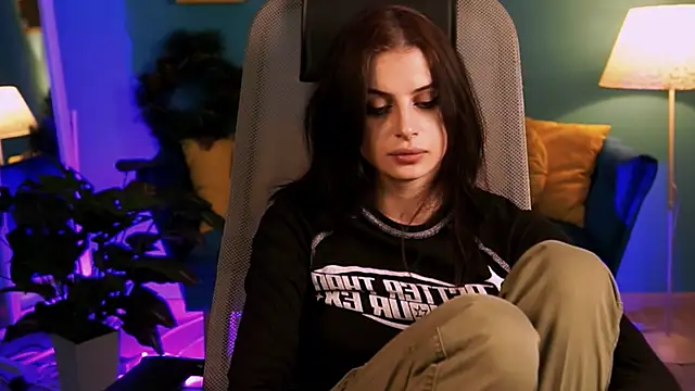 JadeCastle_'s cam snapshot