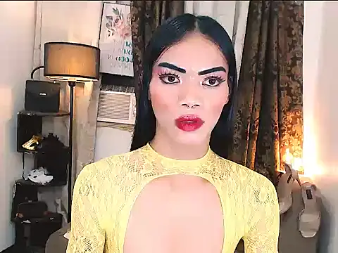 yoursexyasiantsxx's cam snapshot