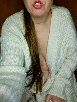 Miciaincalor live sex cam