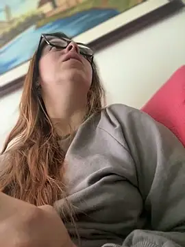 Cloew_Marz's cam snapshot