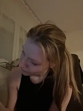 MaryHiggins's cam snapshot