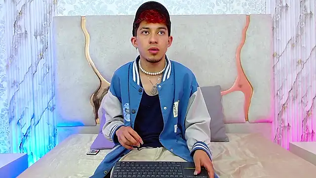 Axel_tay live sex cam