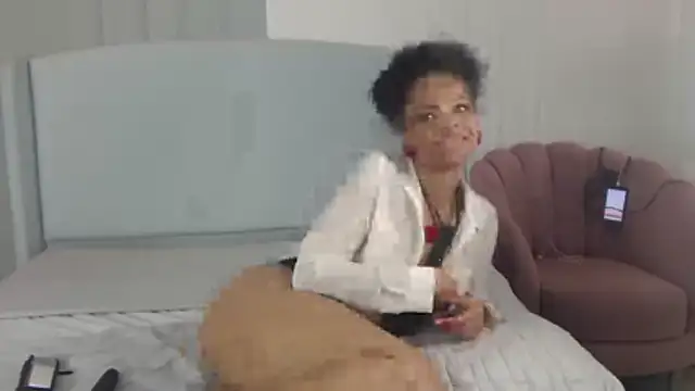 ChantalGarner's cam snapshot