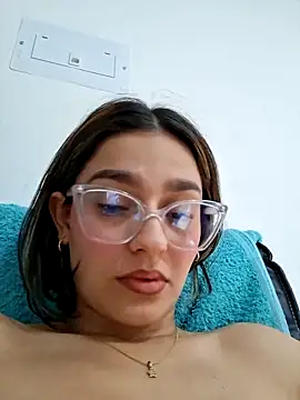 Ary-18 live sex cam
