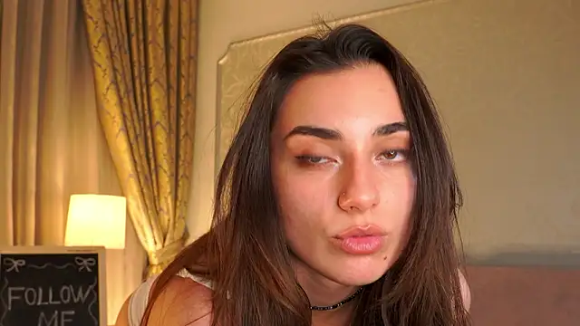 MinnaShummon live sex cam