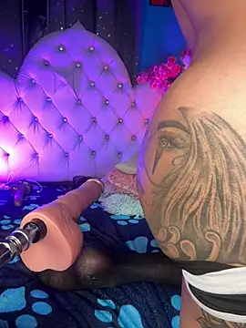 Naugth_channel_ts's cam snapshot