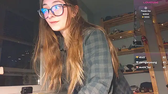 monlight__dana's cam snapshot