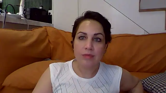 Rosinaya's cam snapshot