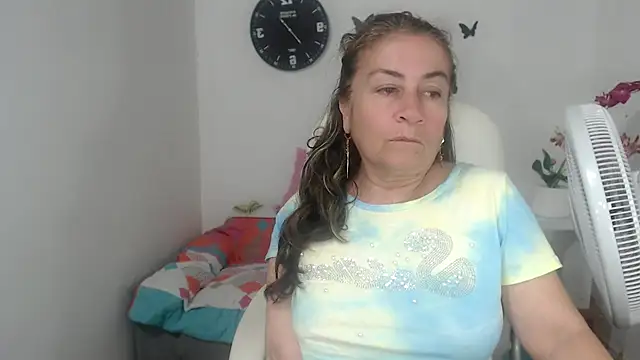 stepmother_105's cam snapshot