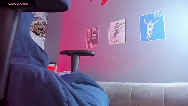 Lucio_Dewey live sex cam