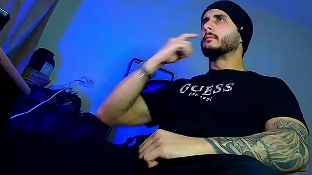 XanderCage99 live sex cam