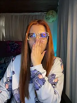 CoraVibes's cam snapshot