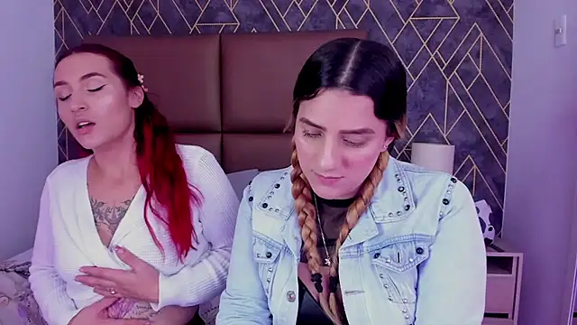 Dakota_Megan_69's cam snapshot