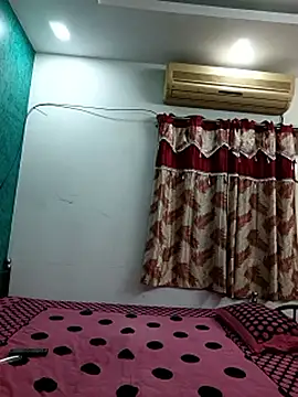 tamil-aunt's cam snapshot