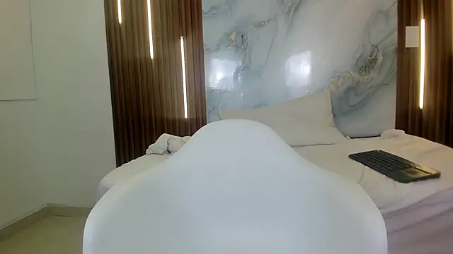 kendra_lovv's cam snapshot