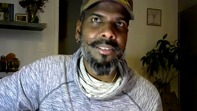 frenchblackc31 live sex cam