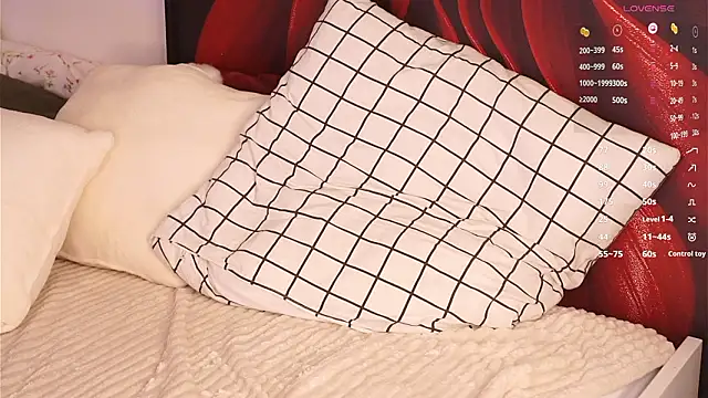 Love_audirs6's cam snapshot