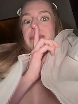 kira_mia's cam snapshot