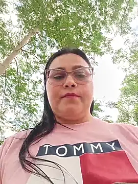 Dirty-Momm-Divorced-Hot's cam snapshot