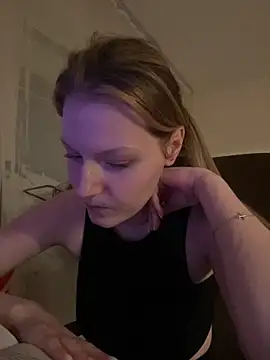 MaryHiggins's cam snapshot