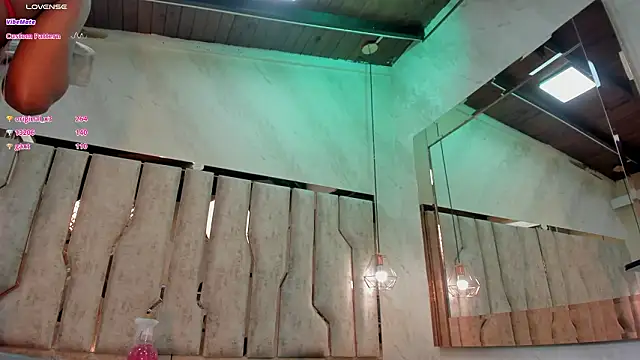 ari_monet live sex cam