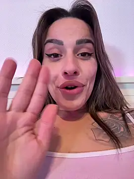 -Alisa's cam snapshot