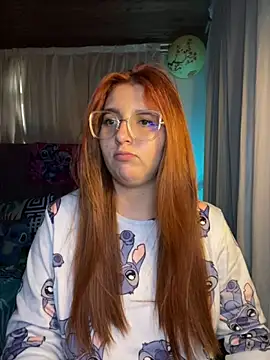 CoraVibes's cam snapshot