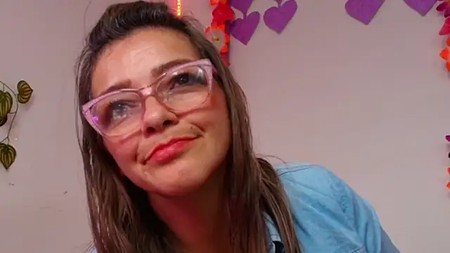 Carol_Miss2's cam snapshot